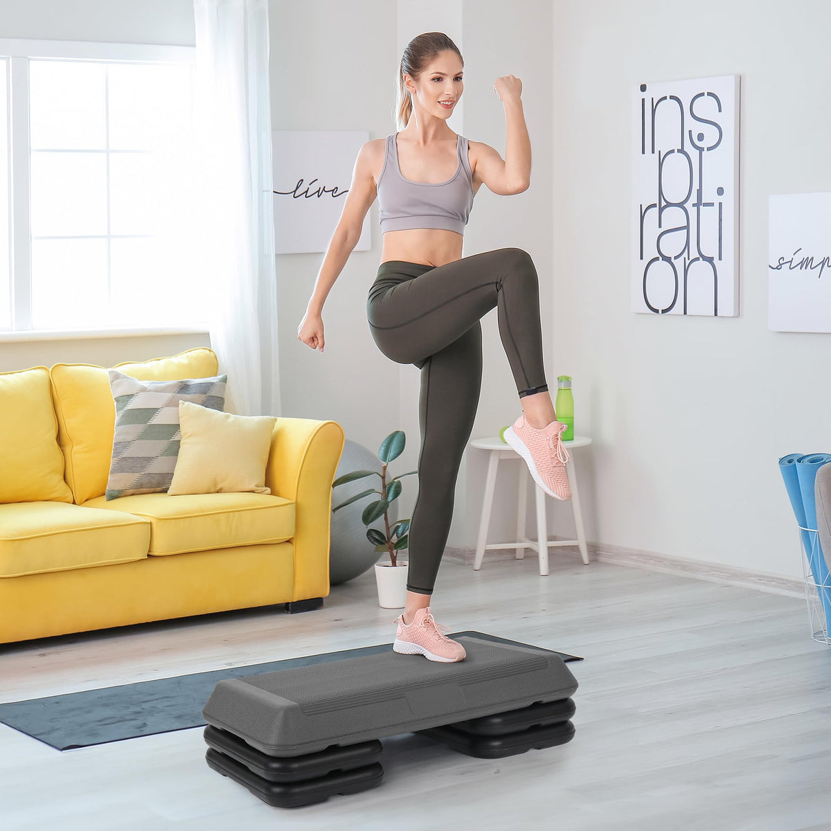 28.5'' Adjustable Exercise Step Platform with 4 Stackable Risers O958364