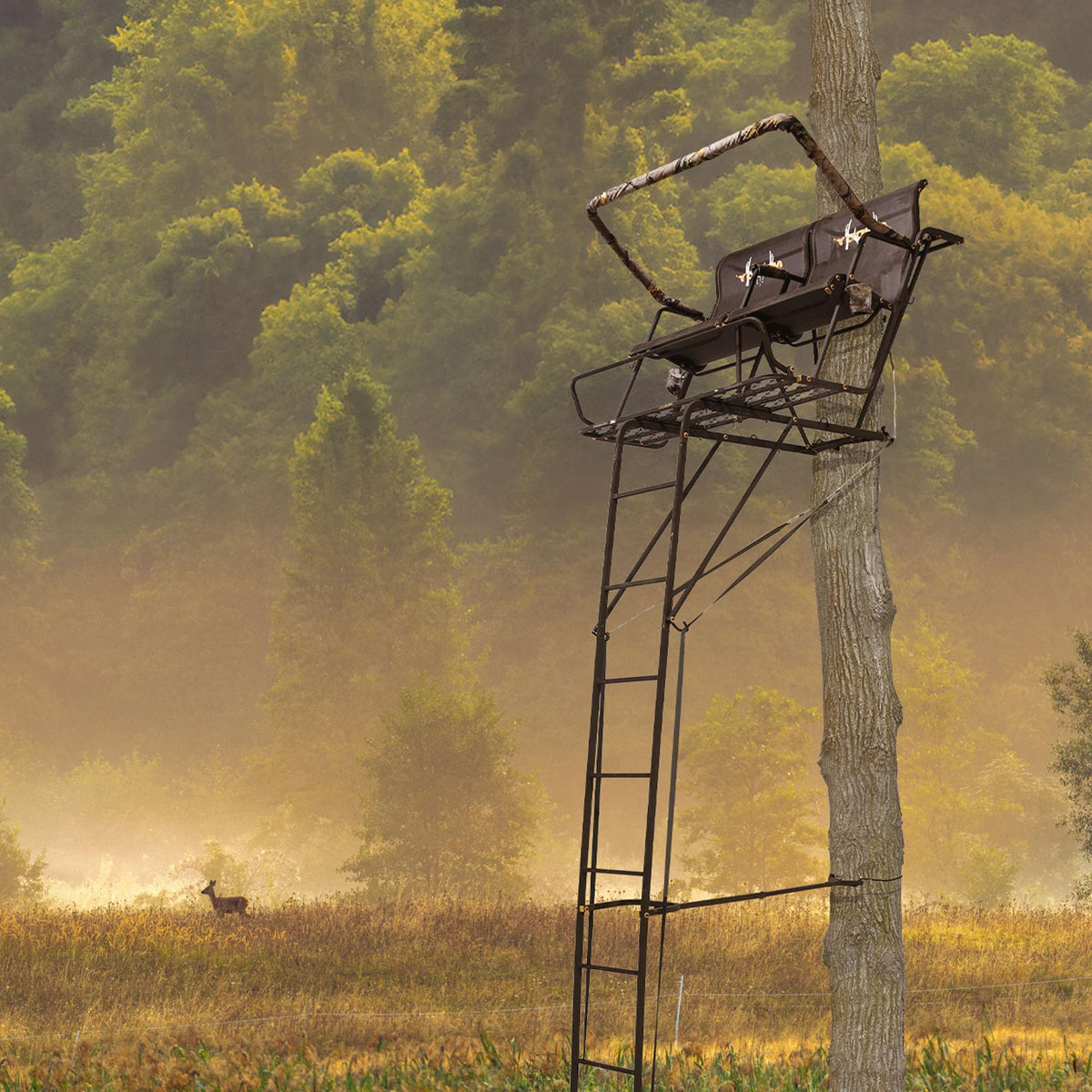Hunting Deer Ladder Stand 20 ft with Blind Kit Y26254