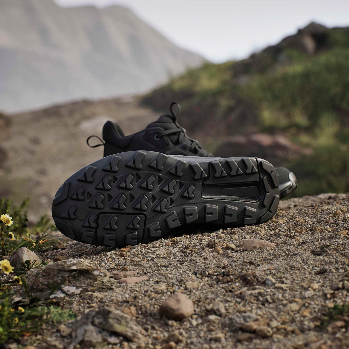 Mid Top Hiking Shoes V948694
