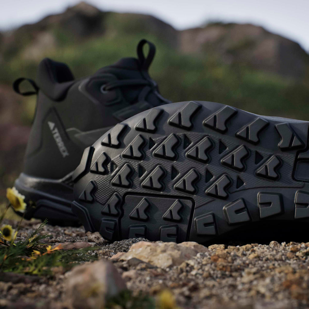 Mid Top Hiking Shoes V948694