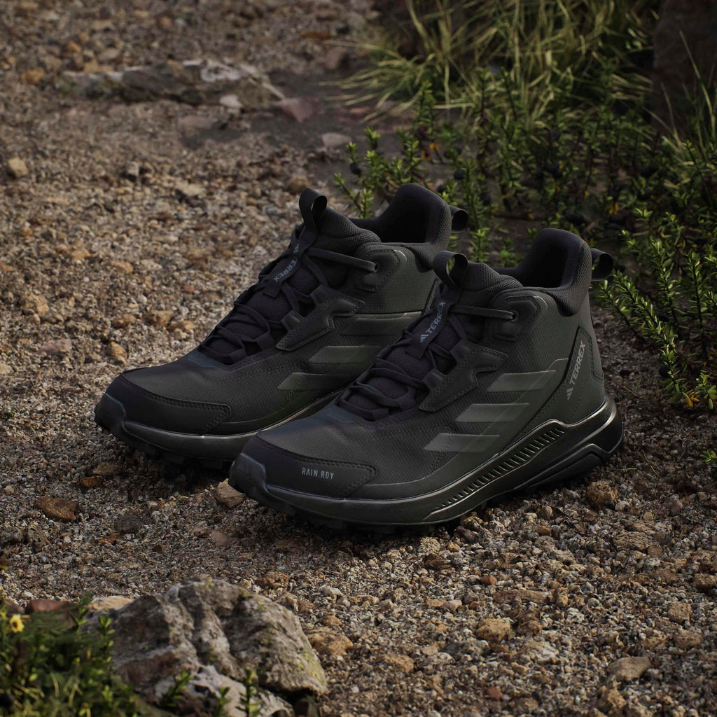 Mid Top Hiking Shoes V948694